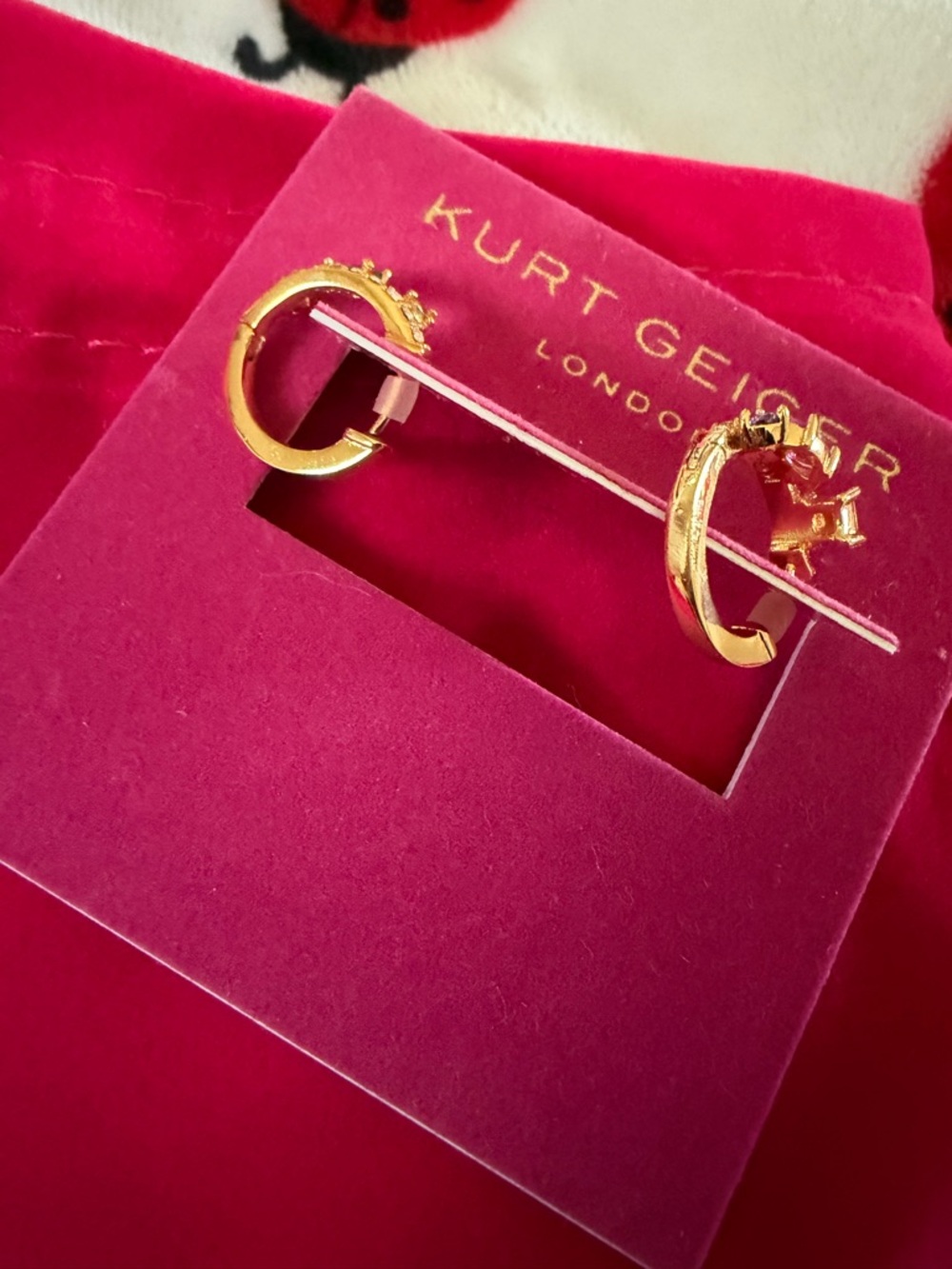 $68 Kurt Geiger London Multi Color Mixed Cut Crystal Hoop Earrings gold - Picture 7 of 12